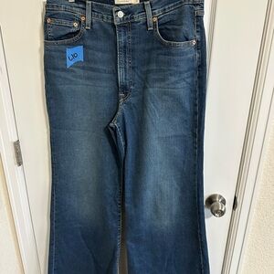 Levi's Women's High Rise Ribcage Bell jeans